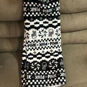 Victoria Secret - blanket - Brand new with tags and plastic included